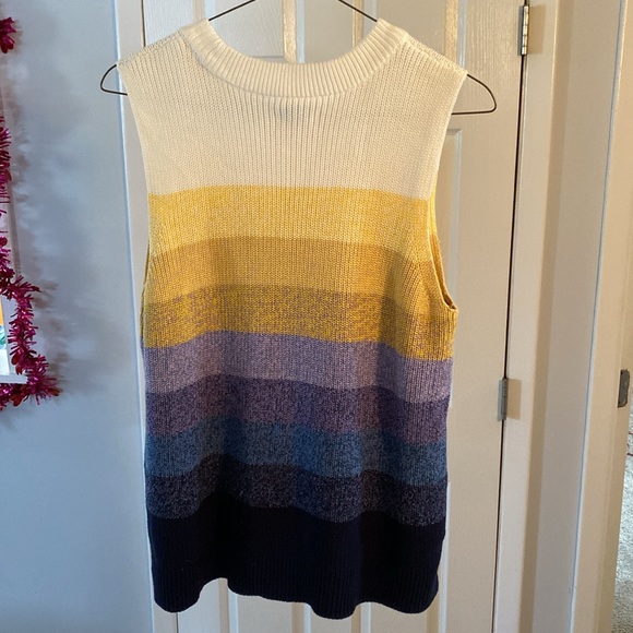 Nine West Sleeveless Sweater - Picture 3 of 4